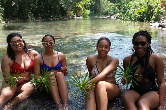 1. Negril Private Airport transfer to/from Hotels & Accommodations - What the private vehicle changes