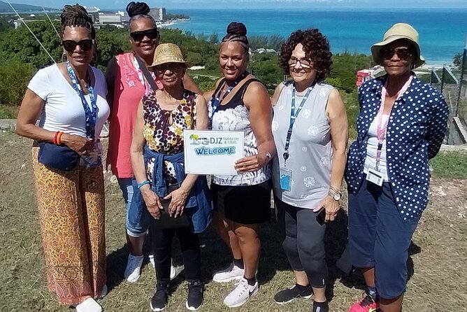 3-Hour Private Tour in the Highlights of Montego Bay - Seeing local communities from the minibus