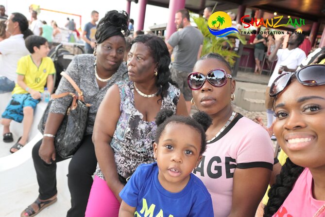 7 Mile Beach & Ricks Cafe with free Shopping experience - From Montego Bay to Negril’s famous beach