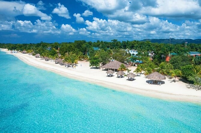 7 Miles Beach in Negril: Snorkeling, Boat Ride and Rick’s Cafe - The island lunch is a highlight, but it is not included