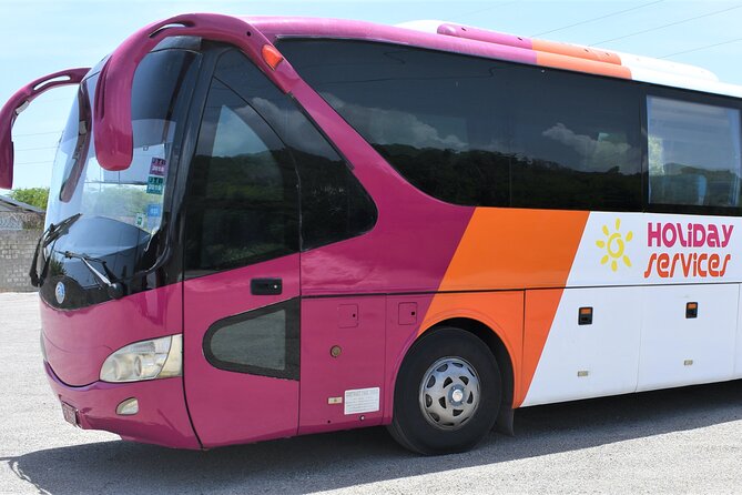 AirBnB/Hotel MBJ Airport Shuttle to all areas -one way/round trip - Leaving MBJ through Desk 8