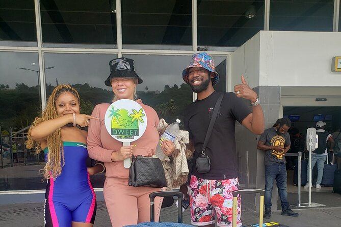 Airport Transfer Montego Bay: Riu Montego / Reggae / Palace - The main weakness: airport identification