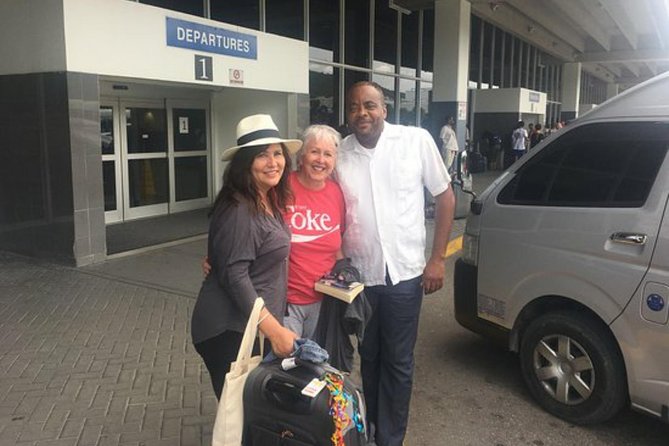 Airport Transfer to catalonia (Round-trip) - Finding the driver outside arrivals