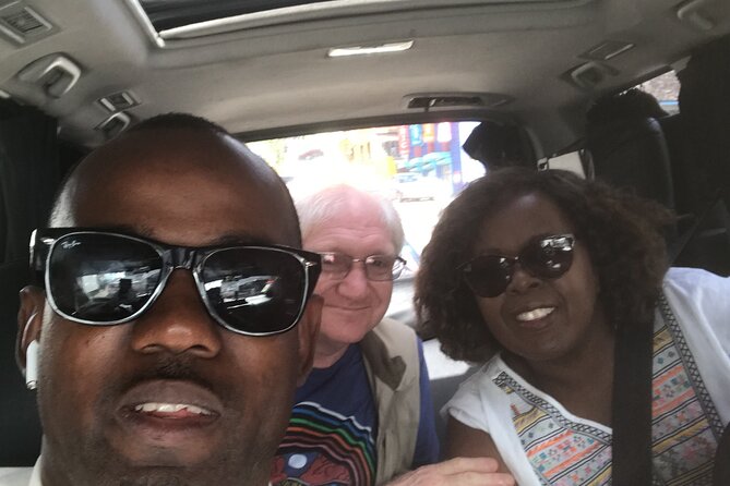 Airport Transfers to Montego Bay accommodation round trip - Meeting your driver at the airport