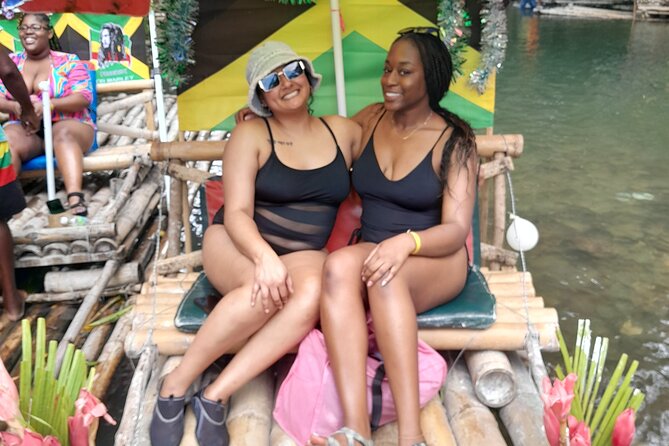 Bamboo rafting with Limestone Foot Massage free rum taste - What makes the limestone massage worthwhile
