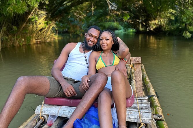Bamboo rafting with limestone massage - What the limestone foot rub adds