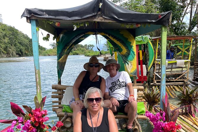 Bamboo River Rafting from Ocho Rios Jamaica - Jamaican food and souvenir stops