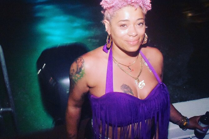 Bioluminescent Lagoon Tour: Night Swimming and Liming in Jamaica - Liming, music, and the Jamaican tone