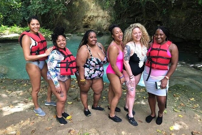 Blue Hole and ATV'S Ride Tour From Ocho Rios & Runaway Bay - Lunch and shopping in Ocho Rios