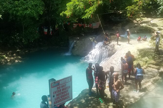 Blue Hole and Dunn's River Adventurous and hiking waterfalls from Ocho Rios - What one hour at Blue Hole really means
