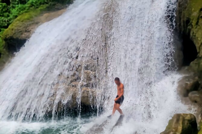 Blue Hole and Dunn's River Falls Ocho rios - What to bring for a wet half-day