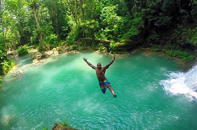 Blue Hole and Horseback Riding and Shopping - What the $165.67 price really buys