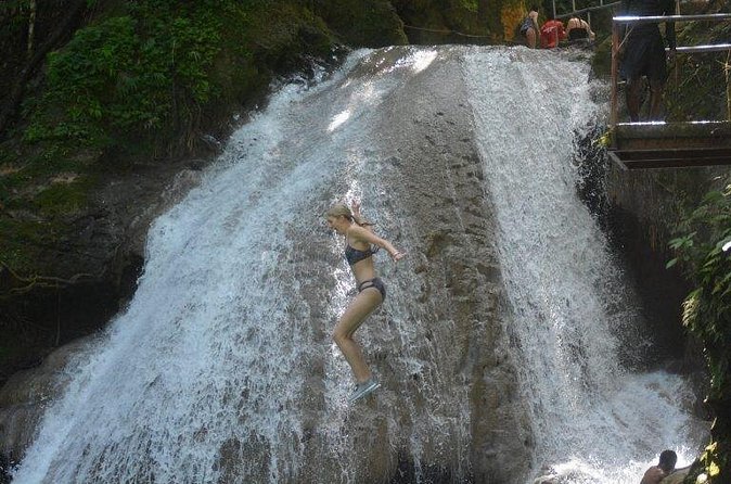 Blue Hole and Secret Falls plus Dunn's River Falls Combo Tour - What to pack for wet rocks and warm weather