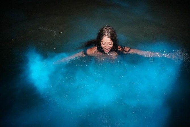 Blue Hole/ Dunn's River Falls & Luminous Lagoon (Glistening water) 3 in 1 combo - Why the private guide matters