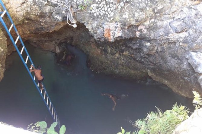 Blue Hole Mineral Spring and Rick's Cafe - What the private ride adds