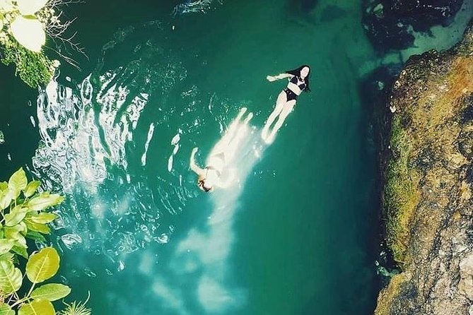 Blue Hole Mineral Spring, Seven Mile Beach, Ricks Cafe/ Shopping Private Tour - Key points to know before you book