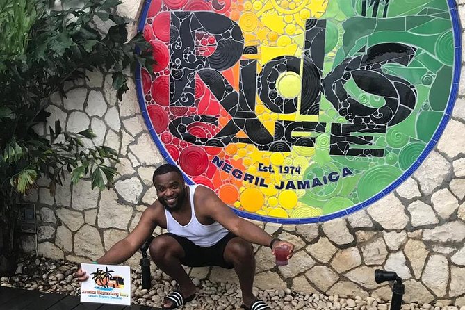 Blue Hole Mineral Spring, Seven Mile Beach, Ricks Cafe/ Shopping Private Tour - Blue Hole Mineral Spring and the 55-foot jump