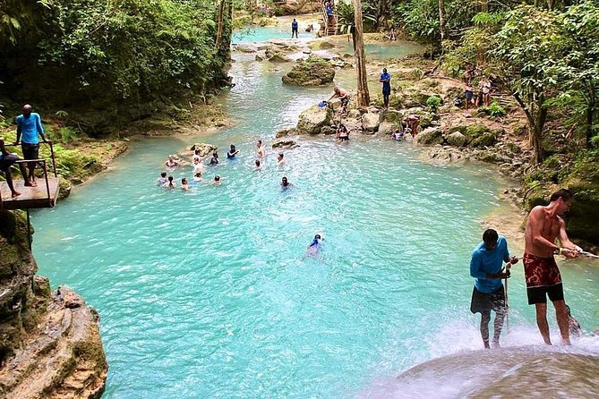 Blue Hole Ocho Rios - Blue Hole Ocho Rios: Key Points