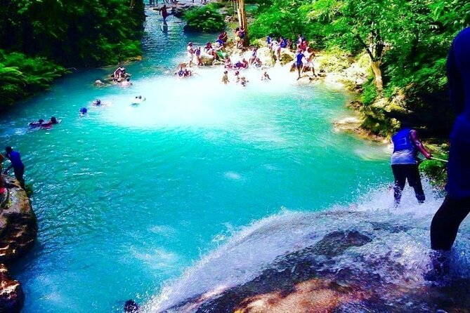 Blue Hole Ocho Rios - What the Three-Hour Visit Looks Like