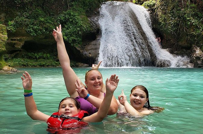 Blue Hole Ocho Rios (Island Gully Falls) - The Tarzan rope swing and optional jumps
