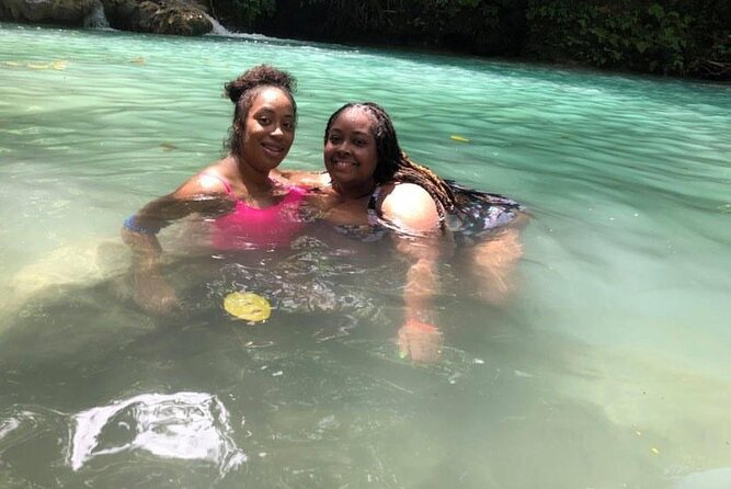 Blue Hole Tour from Ocho Rios - The optional Taj Mahal Shopping Center stop