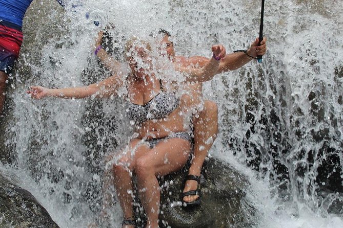 Blue Hole waterfalls from Runaway bay - Key points to know before you book