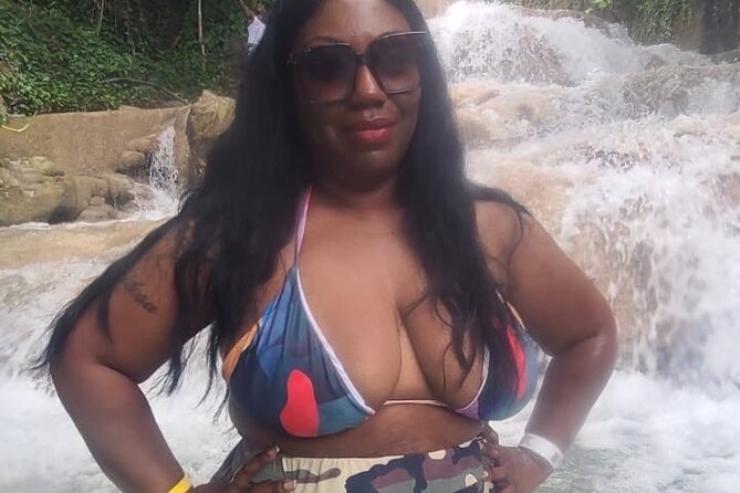 Bob Marley 9 Miles Tour and Dunns River Falls - Nine Miles and the story of Bob Marley