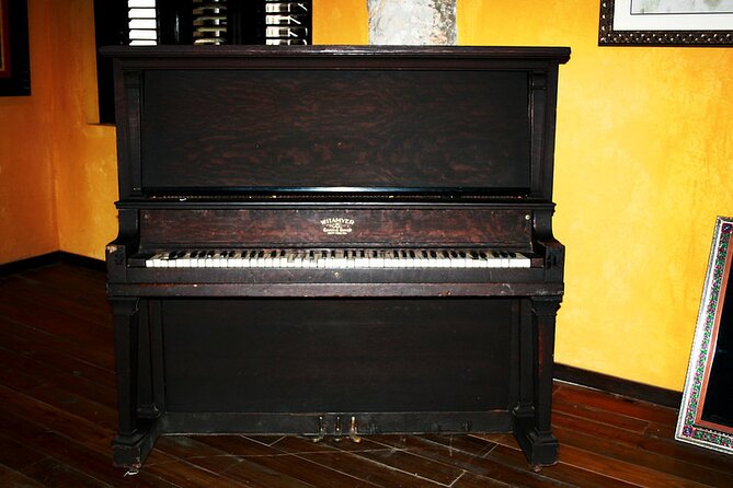 Bob Marley Museum Full Day Tour from Montego bay - Lunch at Island Grill and the taste of Jamaica