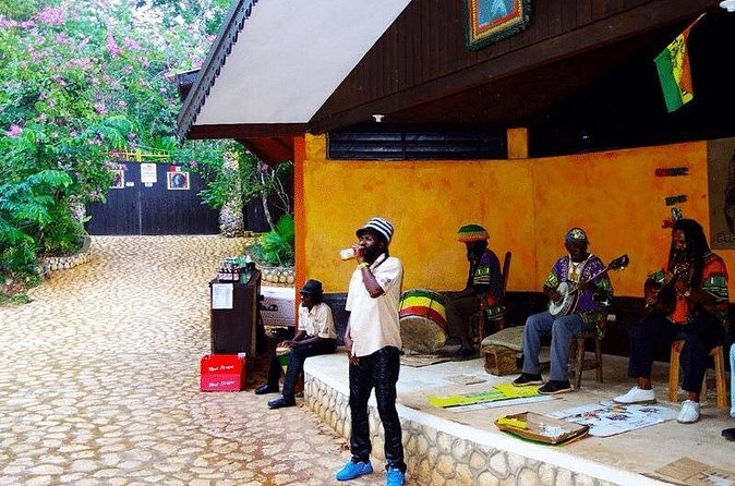 Bob Marley Nine Mile Tour - From Montego Bay - The mausoleum, meditation rock, and memorabilia