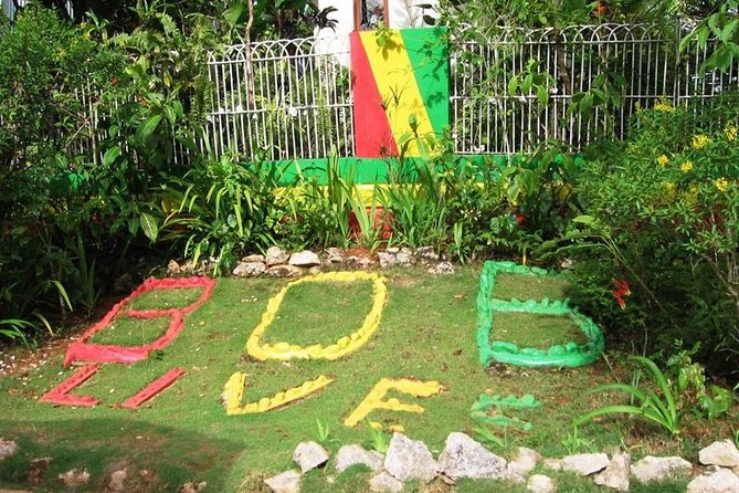 Bob Marley Nine Mile Tour from Ocho Rios - How the private format affects the day