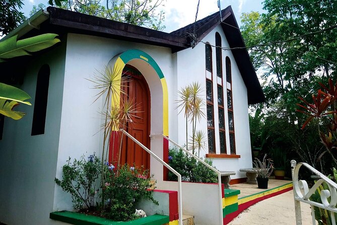 Bob Marley Nine Miles, sightseeing and local food and fruit stop - Who will enjoy this half-day trip most