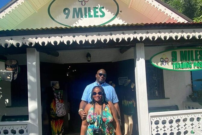 Bob Marley's Nine Mile Tour with Admission from Montego Bay - The long road from Montego Bay