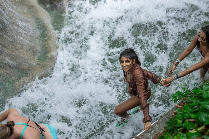 Catamaran Cruise with Snorkeling and Dunn's River Falls - Who will enjoy this Jamaica day