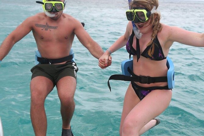 Catamaran, snorkeling & Dunn's River Falls - A five-minute look at Columbus Park