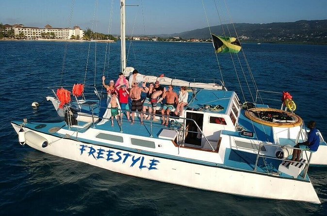 Catamaran, snorkeling & Dunn's River Falls - The Dunn’s River Falls climb