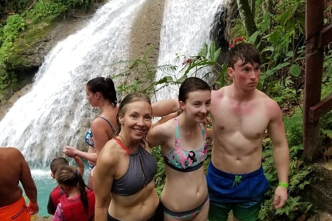 Chuck Norris Secret Falls/Blue Hole - Why the small group matters at the falls