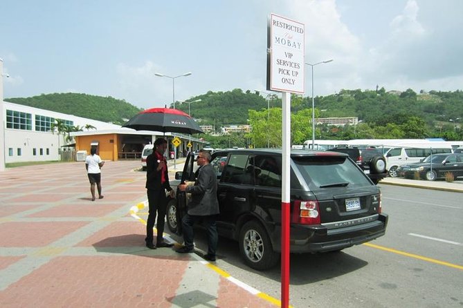 Club Mobay Fast Track Lounge with Private Airport Shuttle - Is $156 per person a fair price?