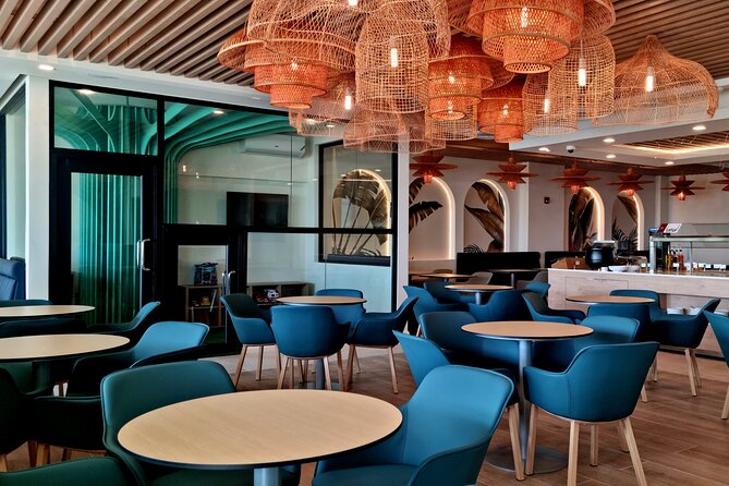 Club Mobay Sangster Airport VIP Lounge with Priority Entry - Handling delays, flight changes, and airport timing