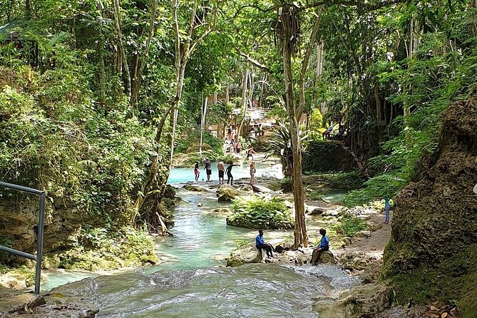 Combo Tour Dunn's River Falls and BlueTour from falmouth - Food, shopping, and the Ocho Rios finish