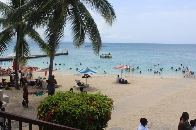 Doctor's Cave Beach and Shopping - The Hip Strip for shopping and a look at Montego Bay