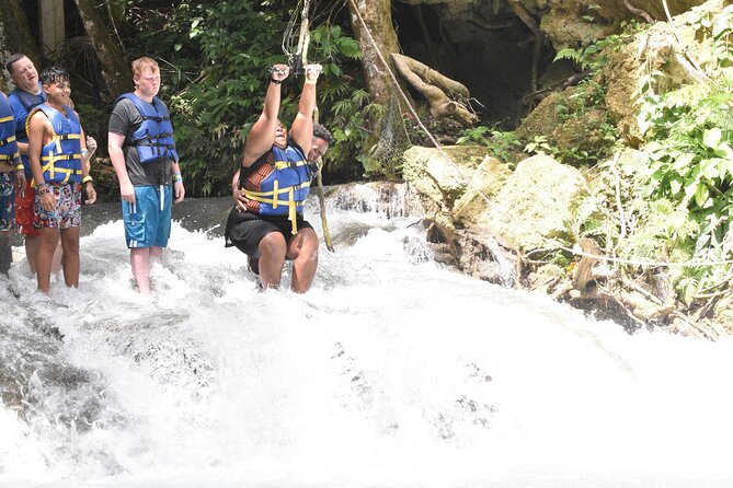Dunn's River and Blue Hole with lunch combo from Montego Bay - What the schedule really feels like