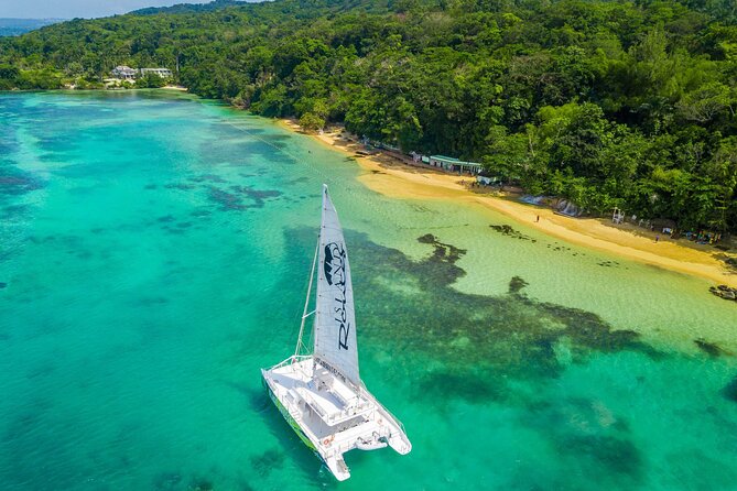 Dunn's River Catamaran Cruise From Ocho Rios - Sailing Out of Ocho Rios on an Adults-Only Catamaran