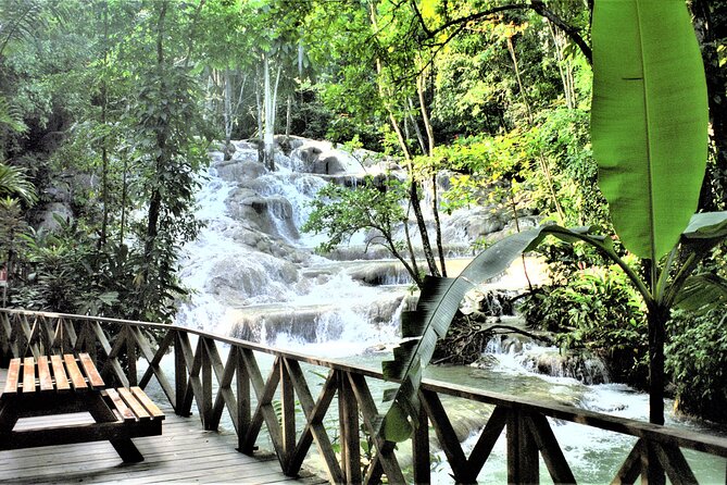 Dunn's River Falls and Ocho Rios Shopping Tour from Runaway Bay - Scotchies is the right kind of lunch stop