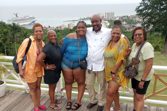 Dunn's River Falls and Ocho Rios Sightseeing with Shopping - Who will get the most from this outing