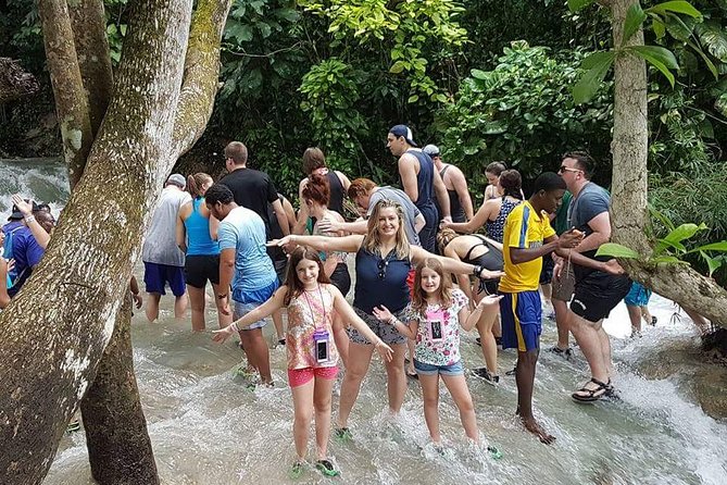 Dunn's River Falls and Zipline (Over the Falls) Adventure Tour from Ocho Rios - What the pickup and four-hour schedule mean
