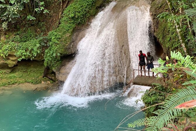 Dunn’s River Falls & Blue Hole Tour with Lunch - Dunn’s River Falls is Jamaica’s signature climb