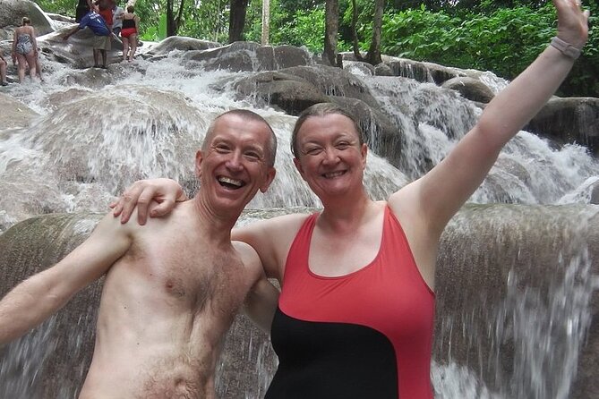 Dunn's River Falls Climb and Beach Include Entry Fee (ᵔᵕᵔ) - Two hours at Dunn’s River Falls and Park