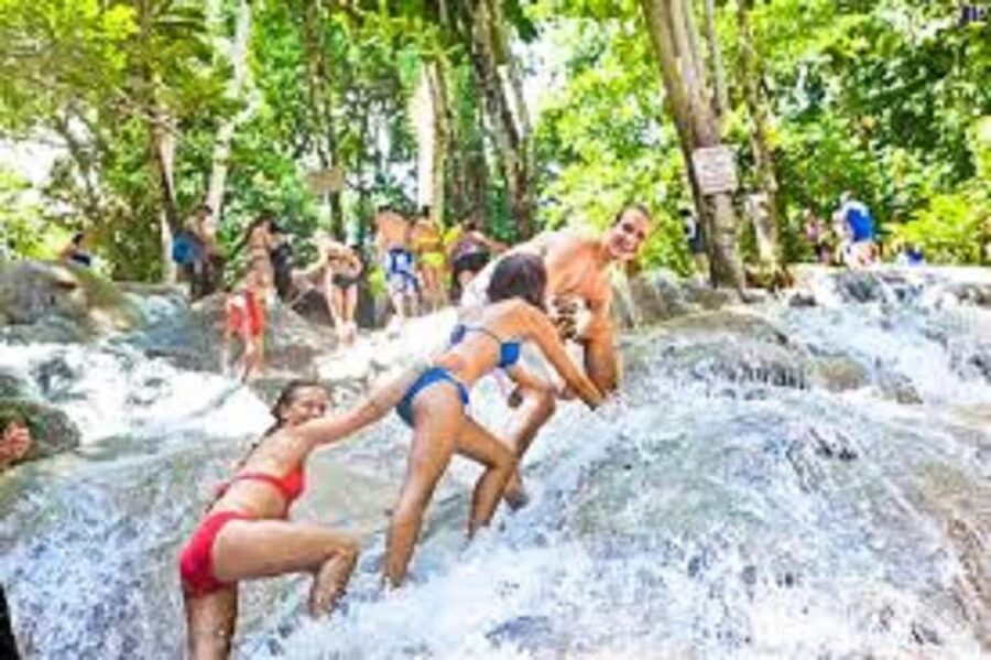 Dunn's River Falls Day Tour - Practical details that make the outing easier