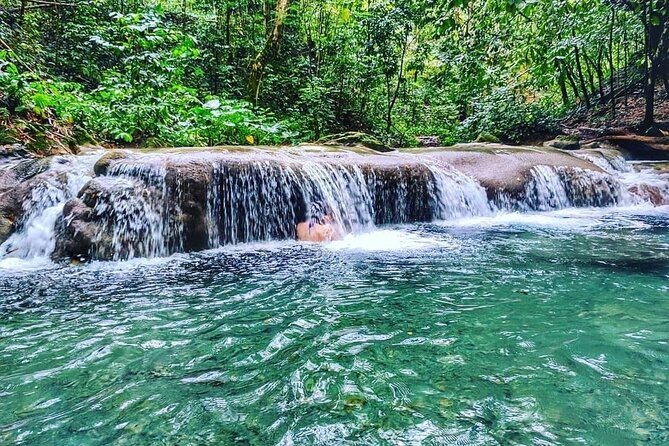Dunn's River Falls & Luminous Lagoon Guided Tour from Montego Bay - Waiting for the Luminous Lagoon after sunset