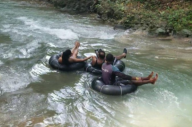 Dunn's River Falls, River Tubing, and Horseback Riding With Transportation - Why the private driver changes the experience